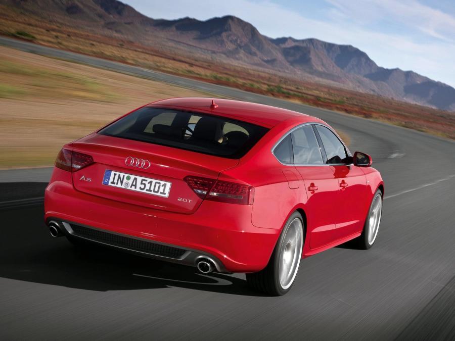  Audi A5 Sportback 2.0T S-Line 2009 года  (фото 23 из 32)